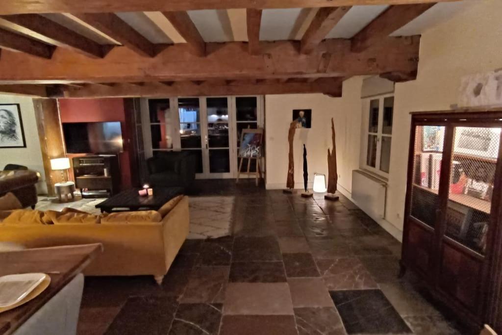 Ferme De Caractere Avec Piscine Et Cheminee Villa Sainghin-en-Melantois ภายนอก รูปภาพ